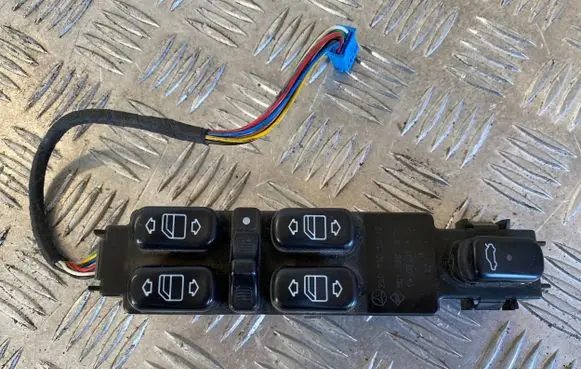 Mercedes-Benz S W220 Electric window control switch 2208201010 501698Q06 140501A18