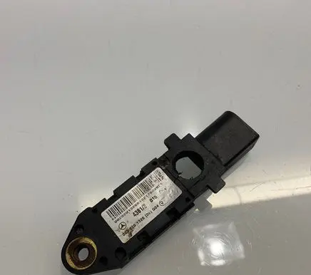 Mercedes-Benz E W211 Airbag deployment crash/impact sensor 0028201326 A0028201326