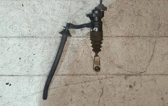 Clutch master cylinder