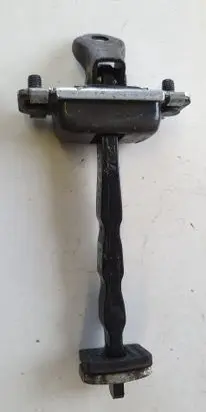 Hyundai Ioniq Front door check strap stopper