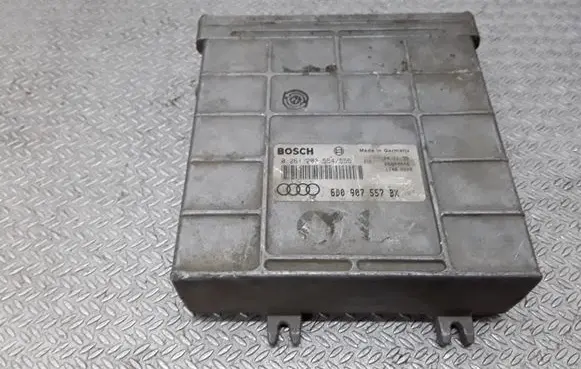 Audi A4 S4 B5 8D Engine control unit/module 8D0907557BX 261203554