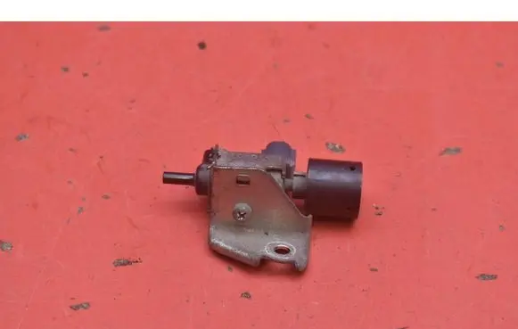 Toyota Auris 150 Vacuum valve 9091012281