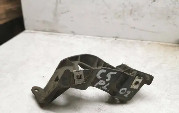 Front bumper mounting bracket