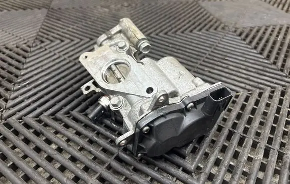 Alfa Romeo Giulia EGR valve 00608
