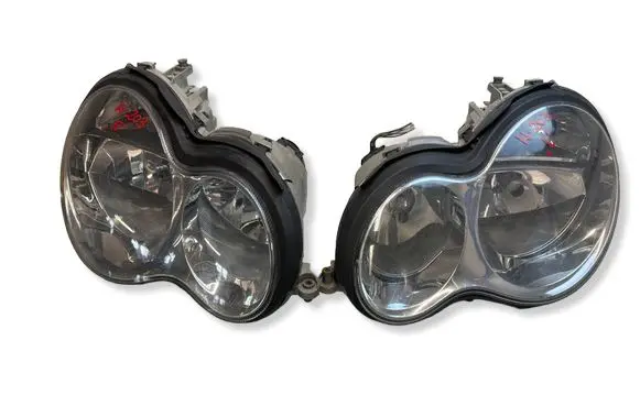 Mercedes-Benz C W203 Headlight/headlamp 6775