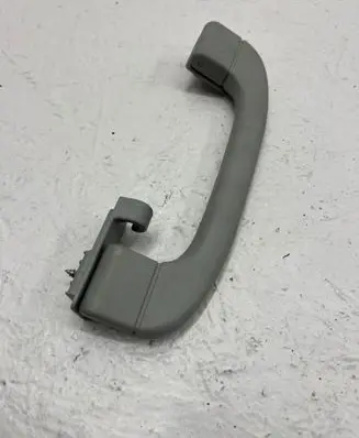BMW 5 E60 E61 Rear interior roof grab handle 9143516