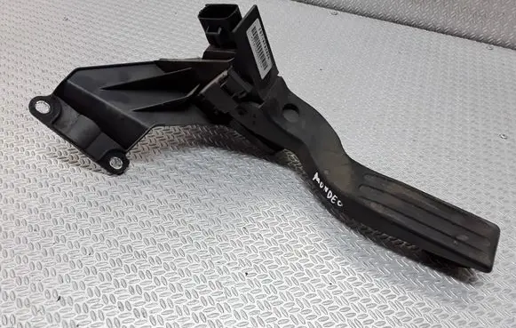 Ford Mondeo Mk III Accelerator pedal position sensor 2S719F836DA