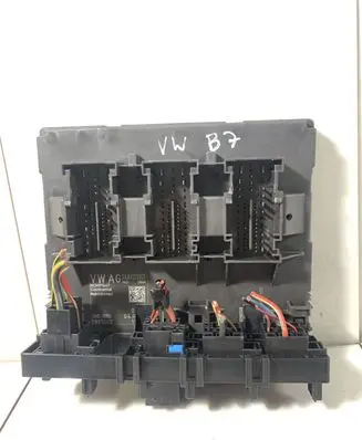 Volkswagen PASSAT B7 Comfort/convenience module 3AA937087F