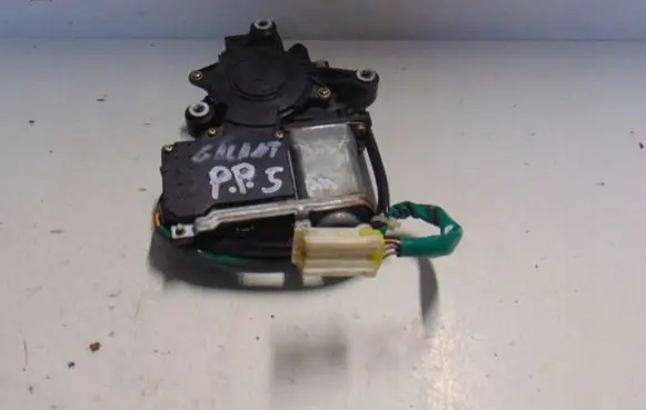 Mitsubishi Galant Front door window regulator with motor 0620200093