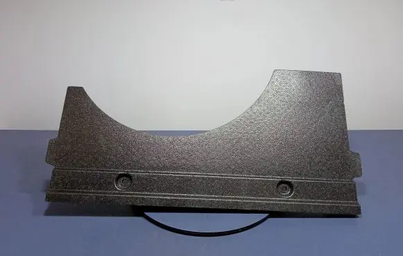 Engine bonnet/hood sound/heat insulation