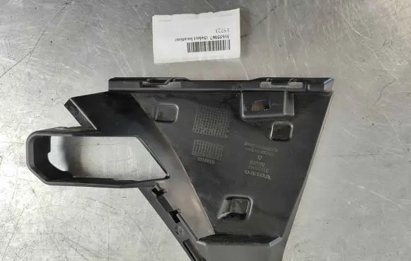Volvo XC60 Front bumper lower grill 31655067
