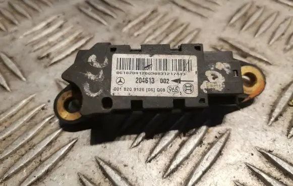 Mercedes-Benz C W203 Airbag deployment crash/impact sensor 0018209126