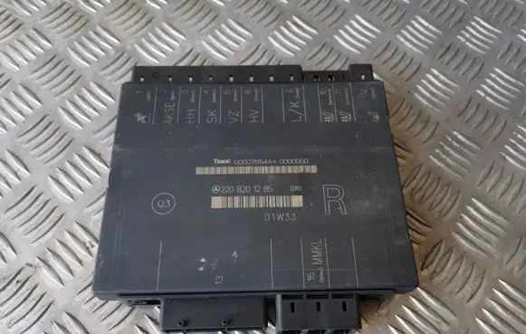 Mercedes-Benz S W220 Seat control module 2208201285