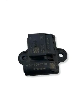 Mercedes-Benz E W212 Glow plug pre-heat relay A6519000900 10298001981