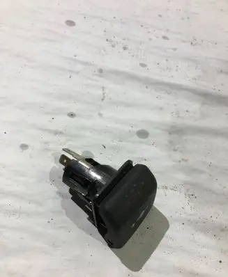 BMW 3 E46 12 V Socket (rear) 6904008 BMW6134
