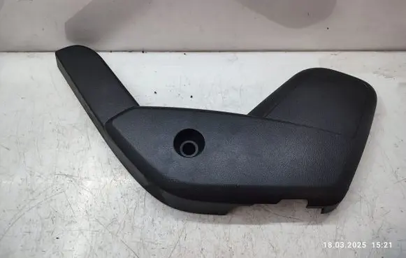 Mercedes-Benz GL X166 Seat trim A1669210500