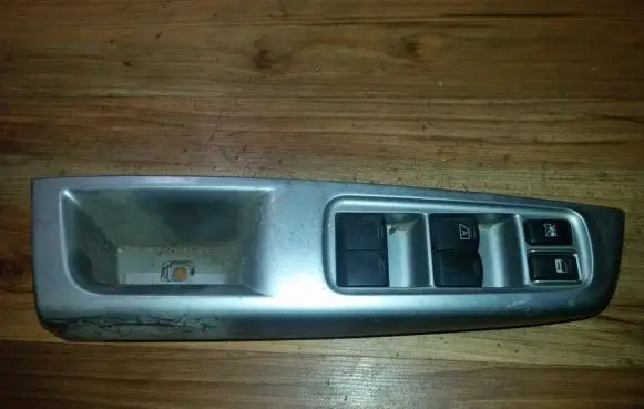 Subaru Impreza III Electric window control switch 94266fg530