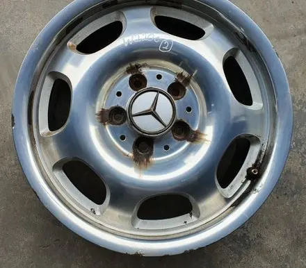 Mercedes-Benz S W220 R16 alloy rim A2204010002