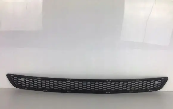 Hyundai H-1, Starex, Satellite Front bumper lower grill 865804H000