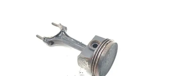 Audi A4 S4 B5 8D Piston with connecting rod