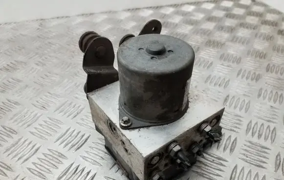 Volkswagen PASSAT B7 ABS Pump 3AA61410M