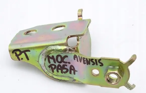 Toyota Avensis T250 Radiator mount bracket