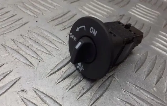 Renault Laguna III Passenger airbag on/off switch 8200169589C