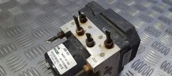 KIA Carens I ABS Pump 0K2FC437A0 5WY7206B