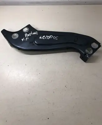 Peugeot Partner Headlight/headlamp mounting bracket