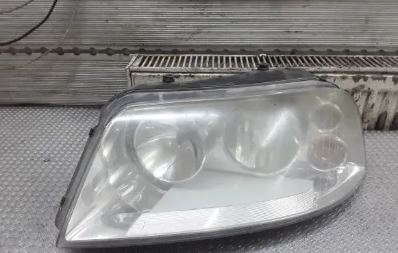 Volkswagen Sharan Headlight/headlamp 7M3941015AA