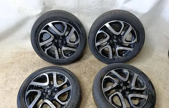 Renault Captur R17 alloy rim 403005727RU5