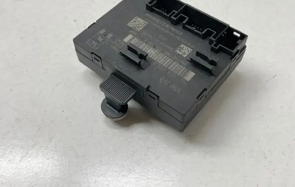 Volkswagen Touran III Door control unit/module 5Q0959595E 5Q0959595B