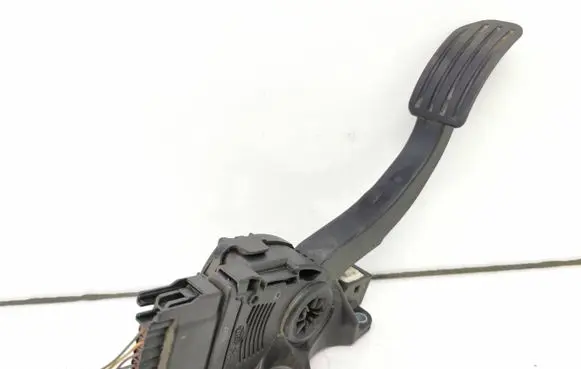 Volvo S80 Accelerator throttle pedal 6G929F836BC 6PV00922001 27012007