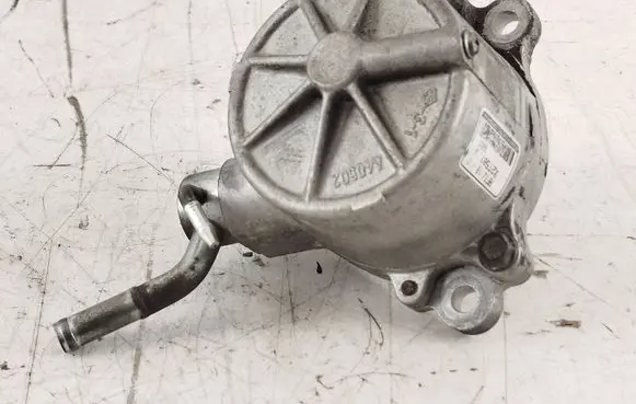 Mazda 6 Vacuum pump A40502