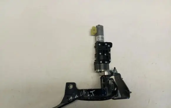 Audi A6 S6 C8 4K Tailgate hinge 4K9827299A