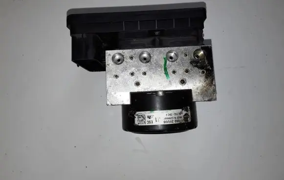 Nissan Note (E12) ABS Pump 06210969333