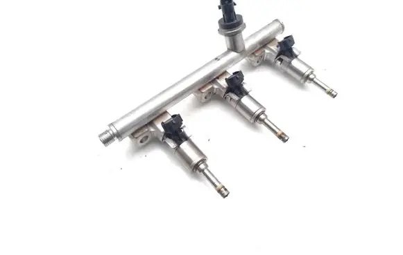 Suzuki SX4 S-Cross Fuel injectors set 0261500299 0261545124