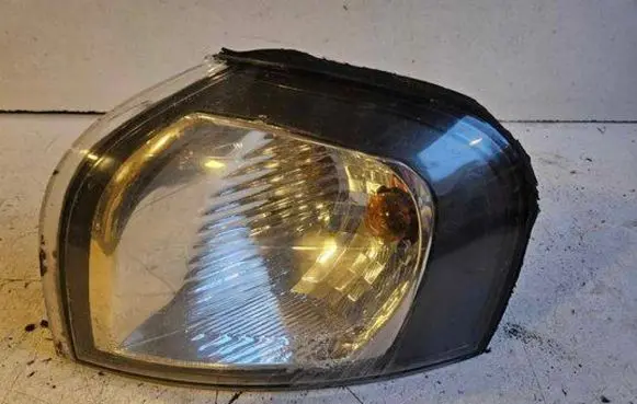 Front indicator light