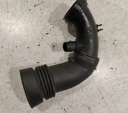Peugeot 308 Air intake hose/pipe 9684362180