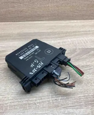 Mercedes-Benz C W203 Door control unit/module 2038206526 351369