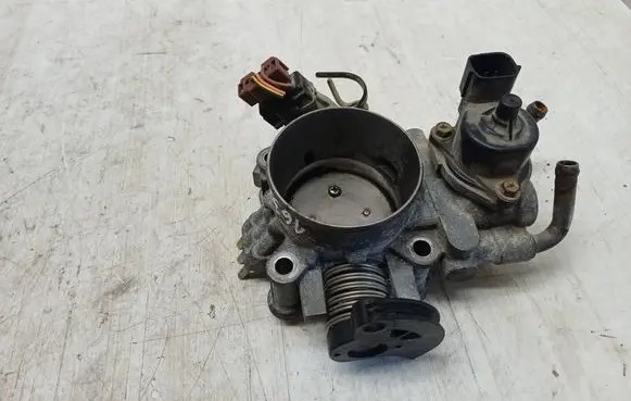 Mitsubishi Outlander Throttle valve