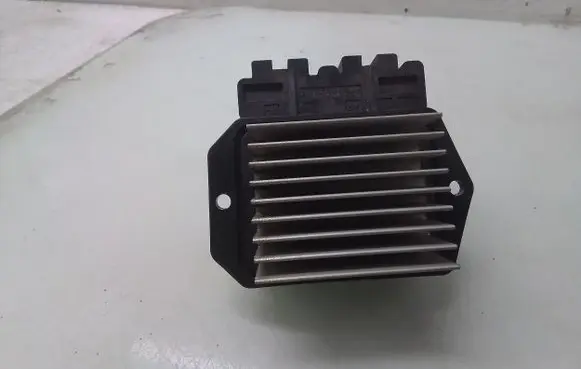 Toyota Prius (NHW20) Heater blower motor/fan resistor 8716547020