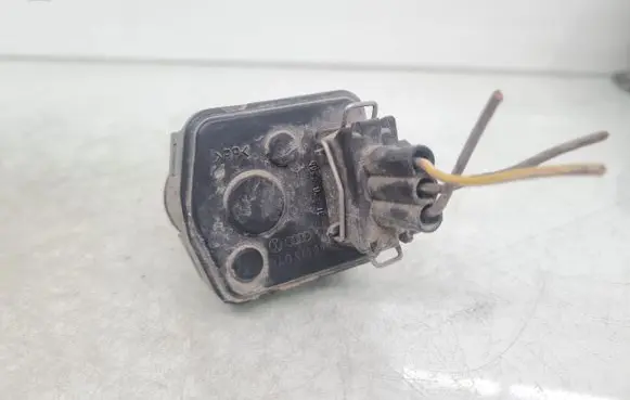 Volkswagen PASSAT B5 Headlight level adjustment motor 3A0941295
