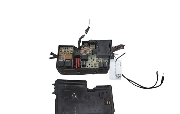 Volvo V50 Fuse module 518818000 8688040 8688039