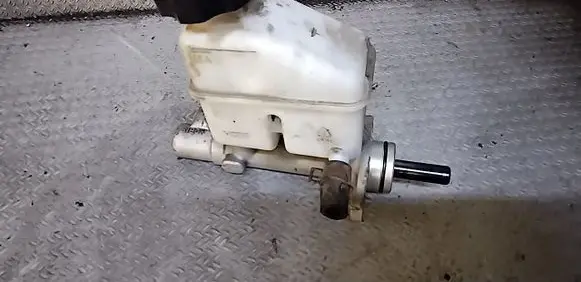 KIA Ceed Master brake cylinder