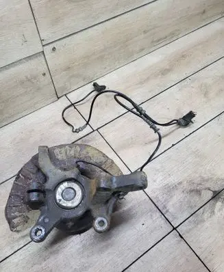 Mercedes-Benz Vito Viano W639 Front wheel hub spindle knuckle A6393320225
