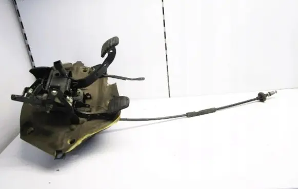 Renault Clio II Pedal assembly 