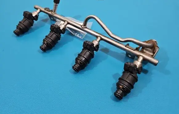 Opel Zafira A Fuel injector 90536149 IMPRK1525898