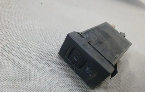 Volkswagen PASSAT B5 Seat heating switch