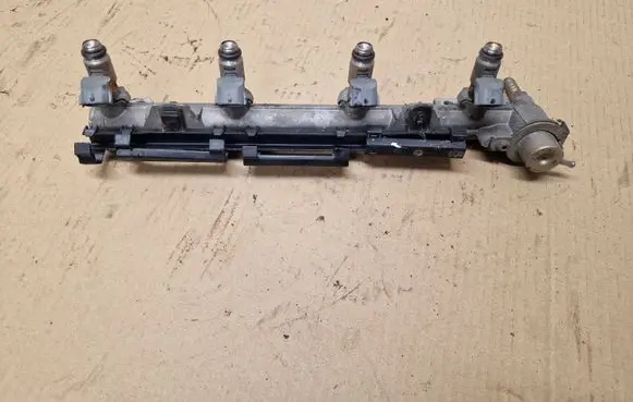 Volkswagen Golf IV Fuel injectors set 036133319 036031G